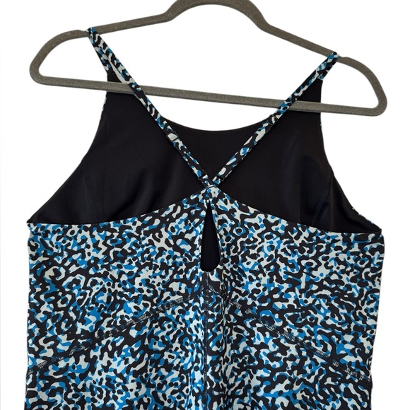 Athleta Infinity Dress with built in Shorts M - Picture 6 of 11